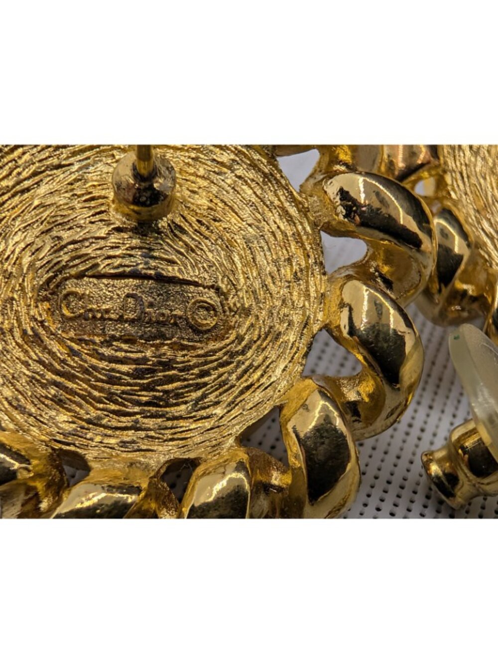 Vtg Christian Dior Faux Pearl Gold tone Chain Earrings 1.25"  Designer Runway - Picture 9 of 16